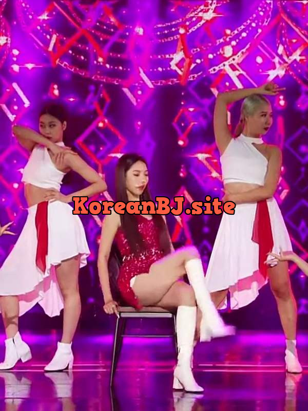 Check out these Kpop vixens grinding on stage! Makes you wanna join the dance and play, doesn’t it? 😉 – @dancingqueen’s Sex Reel On koreanbj.club – TikTok Porn & Shorts