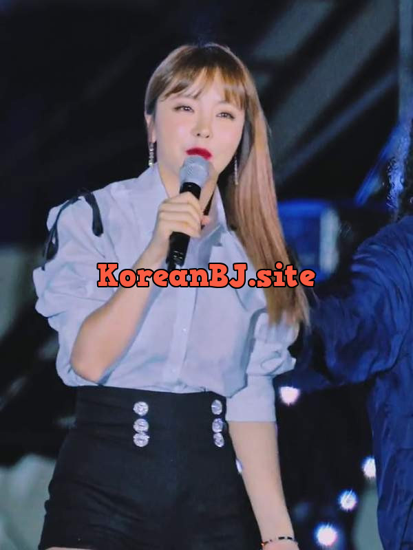 Found this hot Kpop idol and me, on fire, getting ready to grind against each other. What’s next? Only we know 😉 – @dancingqueen’s Sex Reel On koreanbj.club – TikTok Porn & Shorts